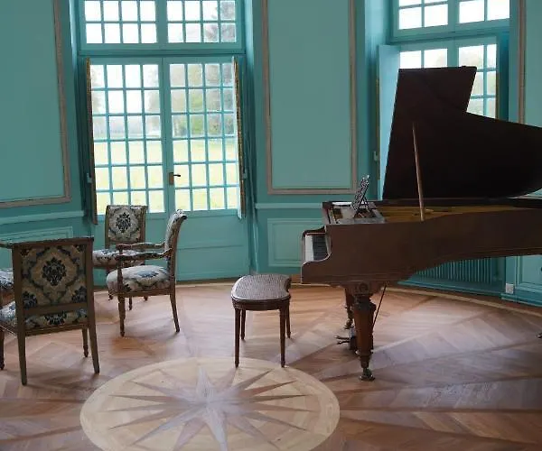 Villa Chateau Florian Xviii Siecle 700 M2, Parc 10 Hectares